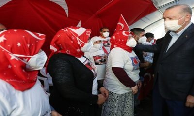 Cumhurbaşkanı Erdoğan, evlat nöbeti tutan Diyarbakır Anneleri’ni ziyaret etti