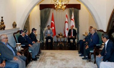 Cumhurbaşkanı Ersin Tatar, Balıkesir Sındırgı Belediye Başkanı Ekrem Yavaş ve beraberindeki Kıbrıs gazileri heyetini kabul etti