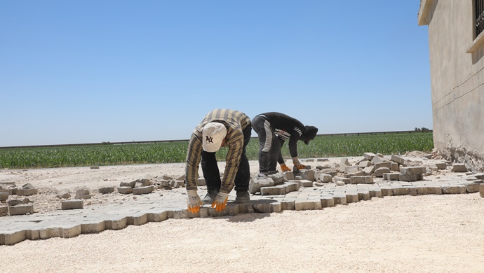 HARRAN’DA KİLİTLİ PARKE TAŞI ÇALIŞMALARI DEVAM EDİYOR