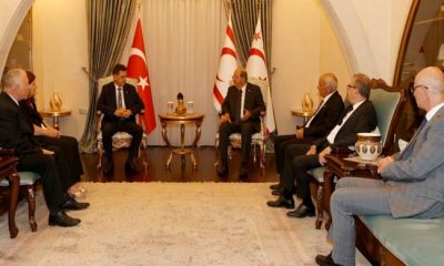 Cumhurbaşkanı Ersin Tatar, Kamu Hizmeti Komisyonu Başkanı Ömer Köseoğlu ve komisyon üyelerini kabul etti