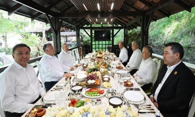 Türk Devletleri Teşkilatı İlham Aliyev adına devlet ve hükümet başkanları onuruna akşam yemeği düzenledi