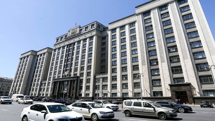 Devlet Duması, kalabalık ailelere ücretsiz hukuki yardım sağlayan Birleşik Rusya yasa tasarısını ikinci okumada kabul etti